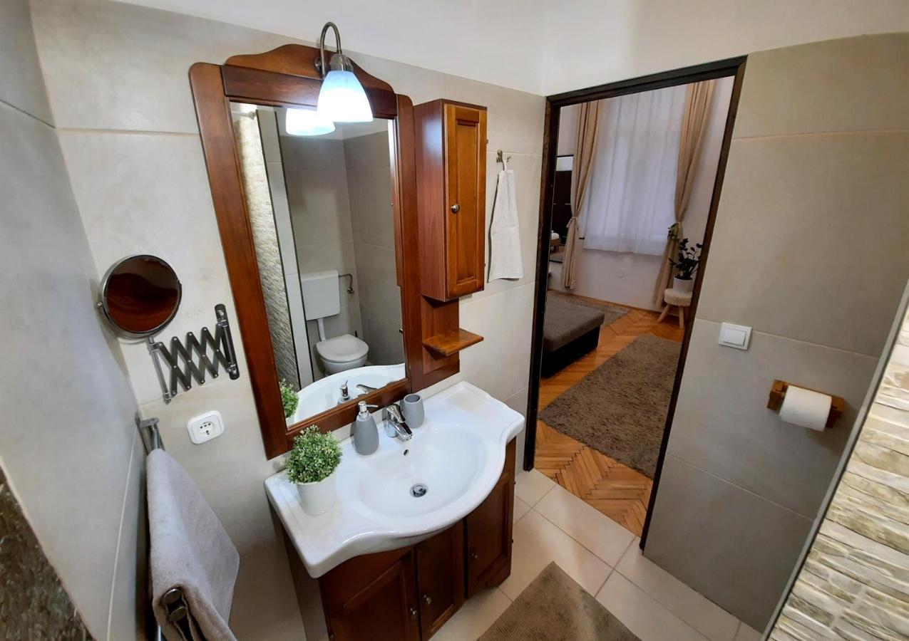Gold Apartman *